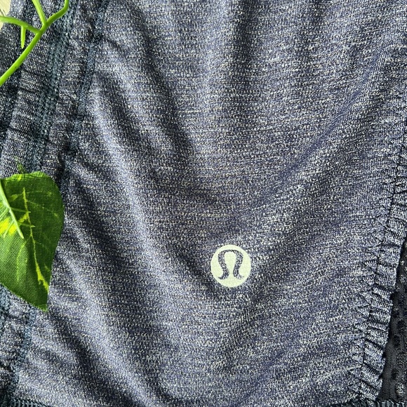Lululemon navy sleeveless tank - Picture 3 of 5
